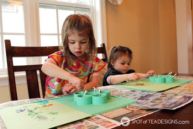 3 hands on activities for toddlers featuring an EZPZ Flower play mat | spotofteadesigns.com